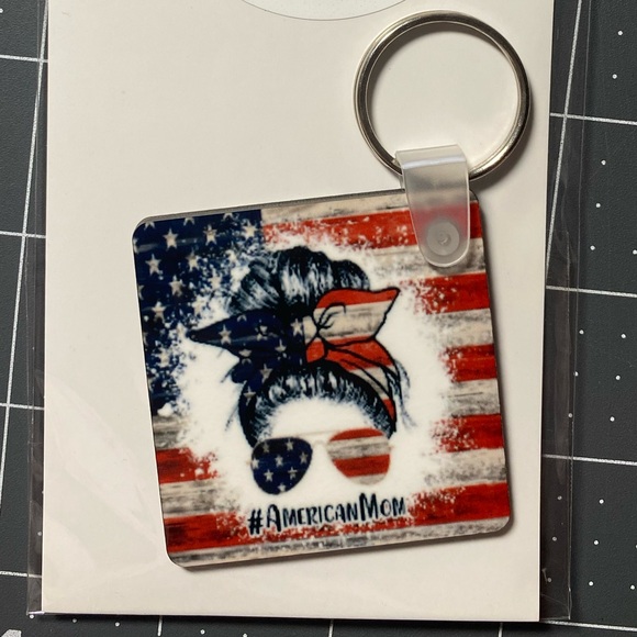 American Mama -Key Chain - Picture 2 of 2
